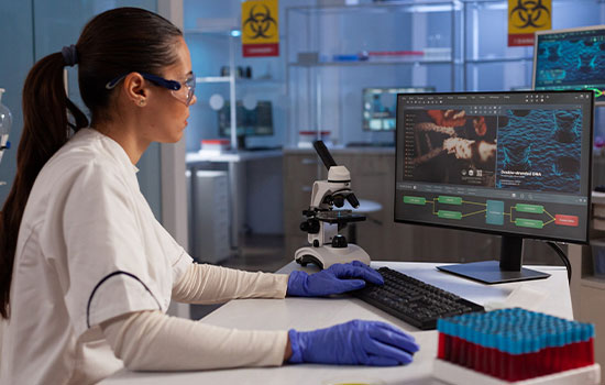 Layered HD map structure visualization, showing geometric features and semantic elements.